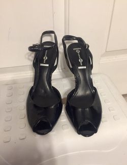 Black pan leather heels
