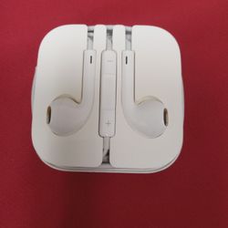 Original APPLE EaePods