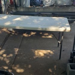 Foldable Table 