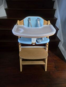 Cowiewie 3-in-1 Adjustable Wooden High Chair – Blue