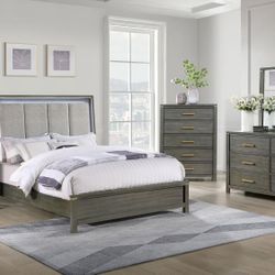 New Solid Wood King Bedroom Set With King Bedframe Dresser mirror Nightstand On Sale Now 