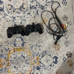 PS3 Controllers And HDMI Plugs