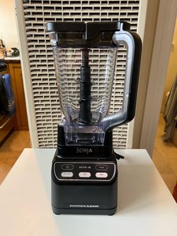 Ninja Smoothie iQ Blender (Model CO750B) – Like New, Used Only Once!