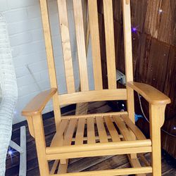 Light Color, No Chip Rocking Chair Great Condition!!!