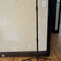 Westcott 750 Photo Basics 6.5' Light Stand – Gently Used