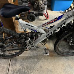 Giant Mountain Bike 