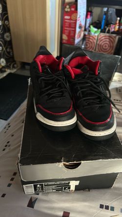 Jordan’s youth size 4