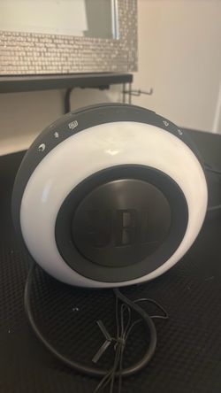 JBL horizon clock