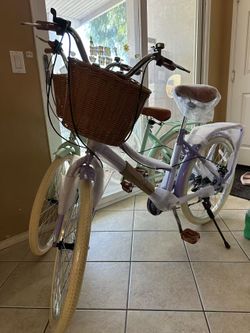24 inch Cruiser Bike w/ Front & Rear Baskets for sale