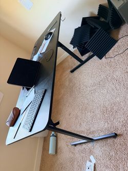 Office chair and table