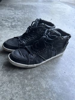 Guess Mid-Top Shoes 9.5 M