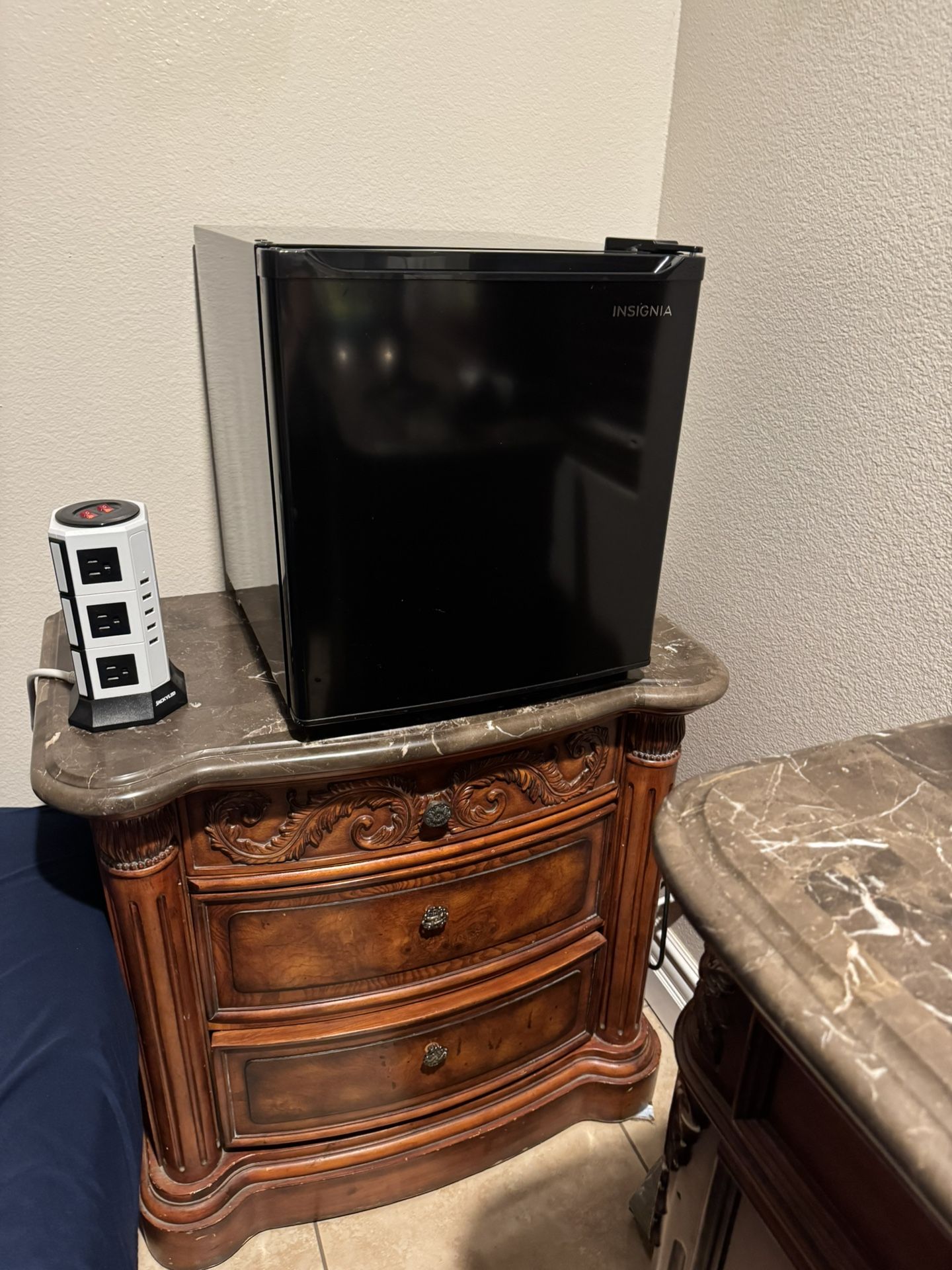 Mini Fridge 