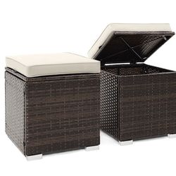 Set of 2 ottomans with cushions and storage space - like new