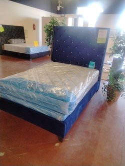 Deluxe Cosmo Queen Size Bed Normally 1,299