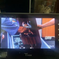 Tivax HiRez7-7” Portable TV