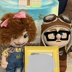 Disney UP Collector’s Plush Set