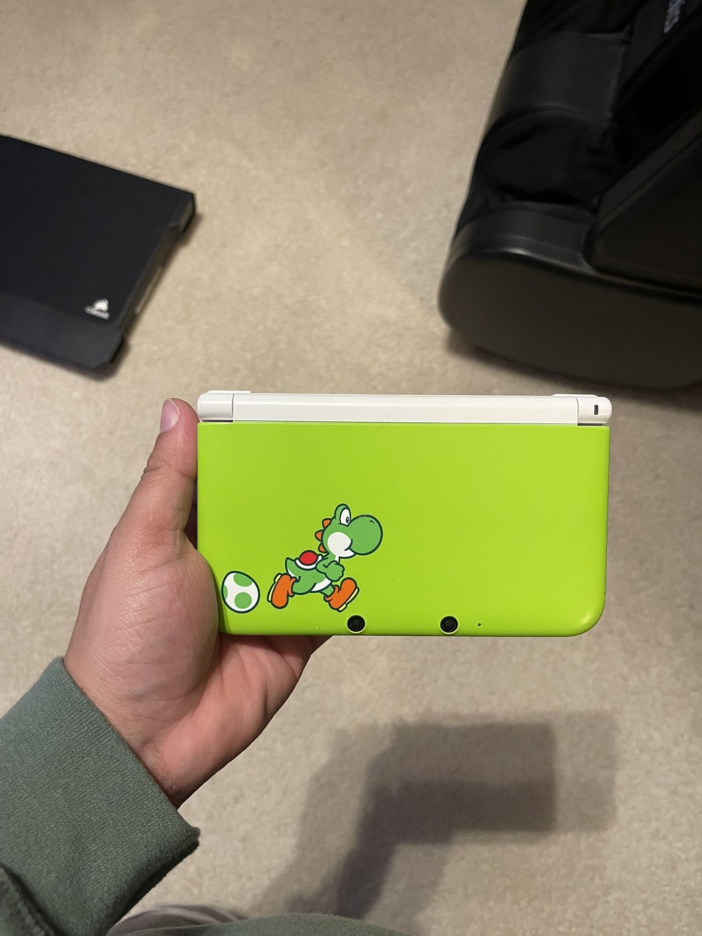 Nintendo 3DS Green Yoshi Edition Plus Games