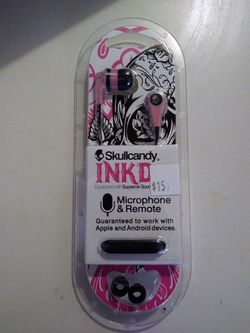 New skullcandy earphones perfect gift for Christmas