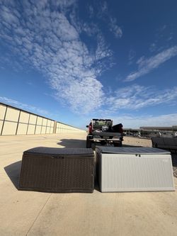 FREE DELIVERY $85 Large Outdoor Storage Deck Box gray one is $$85 brown one is 75$
