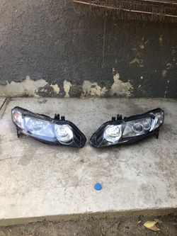 06-11 Honda Civic Headlights
