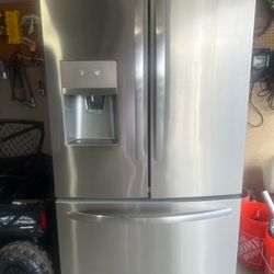 Frigidaire 21.7 Cu Ft. French door refrigerator