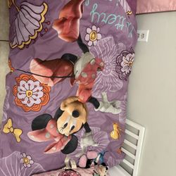 Toddler Bed & Room Decor 