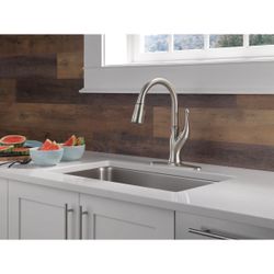 Delta Ophelia Pull Down Single Handle Kitchen Faucet $90