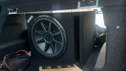 15” Kicker With Box.