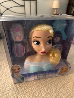 NEW Disney Frozen Elsa Styling Head – 14 Piece Set - never opened