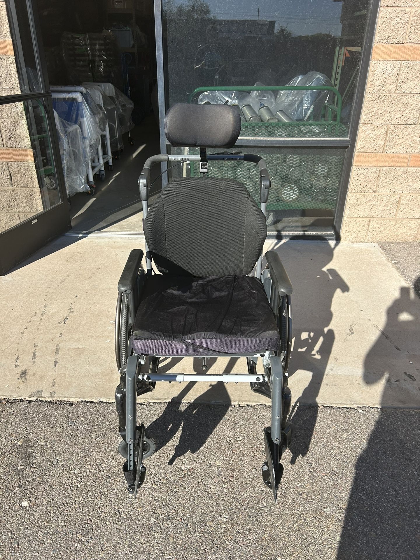 20’ Reclining Wheelchair