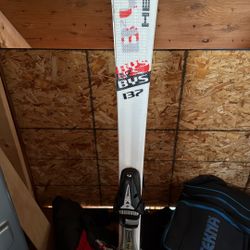 Head Youth Skis 137cm Excellent  Condition 