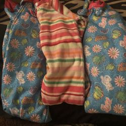 3t And 2 0f 4t Sleep Foot Pjs 
