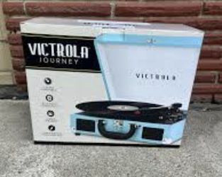 Victoria Portable Bluetooth Turntable 