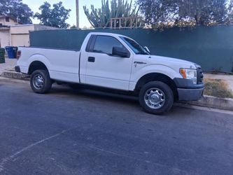 Ford F-150 Regular Cab Pickup Truck
