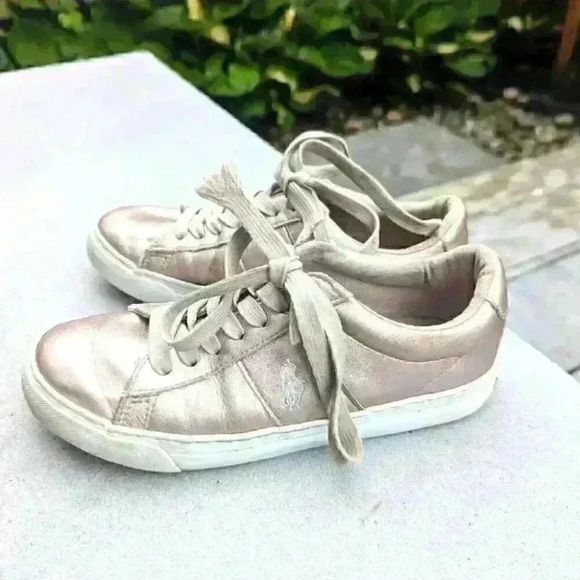 Girls Polo Ralph Lauren Sayer Logo Embroidered Leather Sneaker Mettalic- size 4