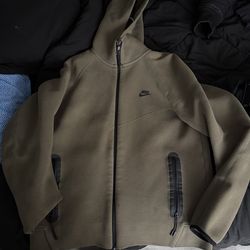Olive green Nike tech hoodie