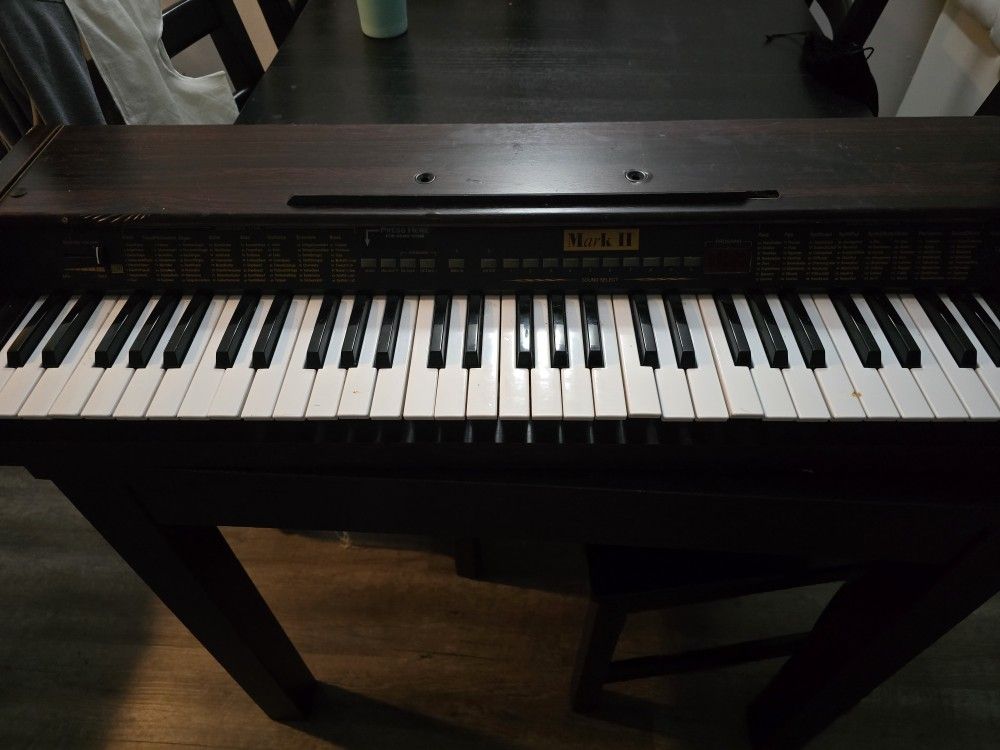 Mark II MDP-1000 Digital Piano