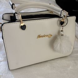 White cross bag medium 