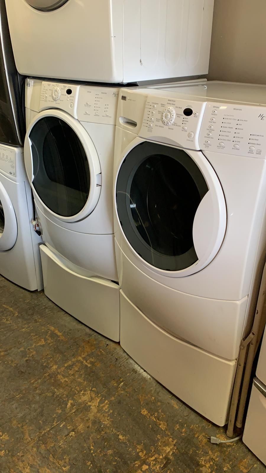 Kenmore Elite Washer and Dryer set w/Pedestals