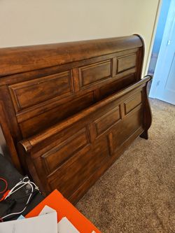 Head board and foot boars