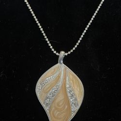 Kenneth Cole Enamel Leaf Pendant Necklace Chain The Vintage Strand
