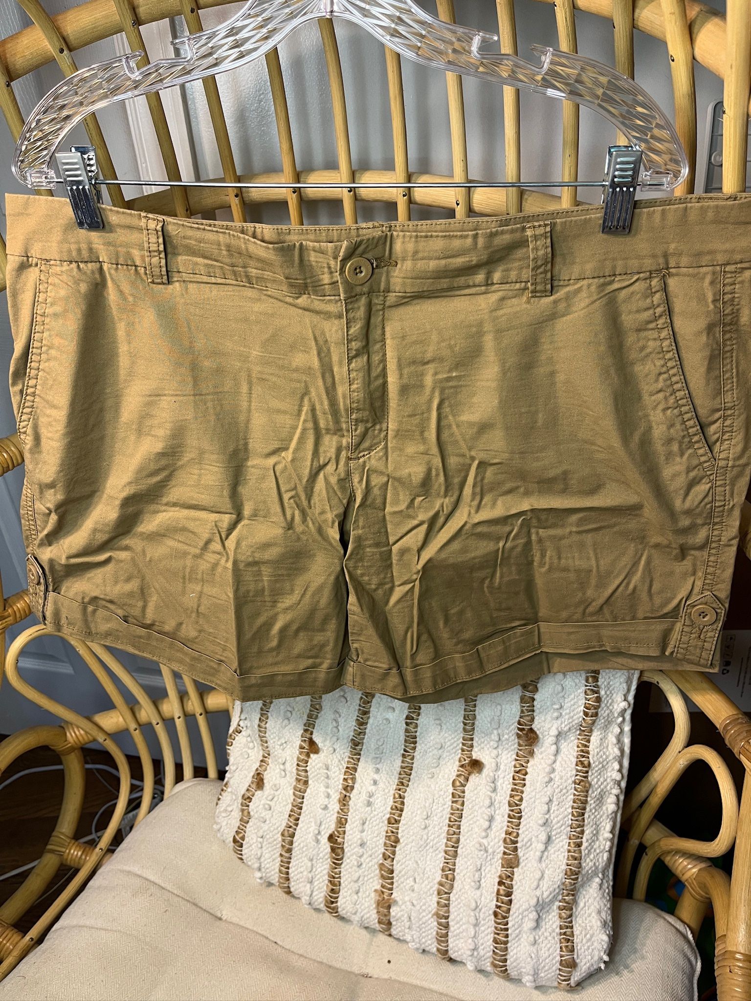 Liz Claiborne Cargo Shorts Size 14