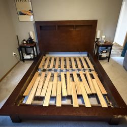 Queen Size Bed Frame-free