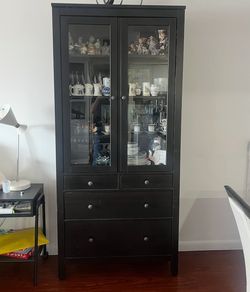 TABLE CABINET