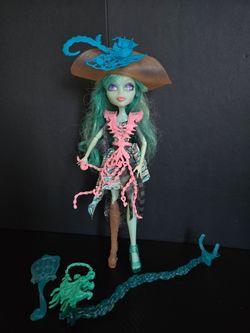 Monster High Haunted Student Spirits Vandala Doubloons Doll