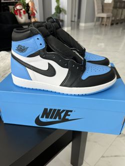 Air Jordan 1 UNC Toe