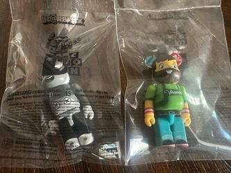 DesignerCon 100% Bearbricks