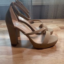 Delicious Womens Tan Heels 