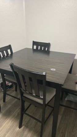 Dining room set