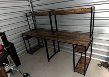Computer desk